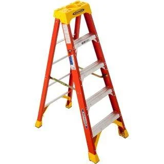 5' F/G STEP LADDER TYPE IA