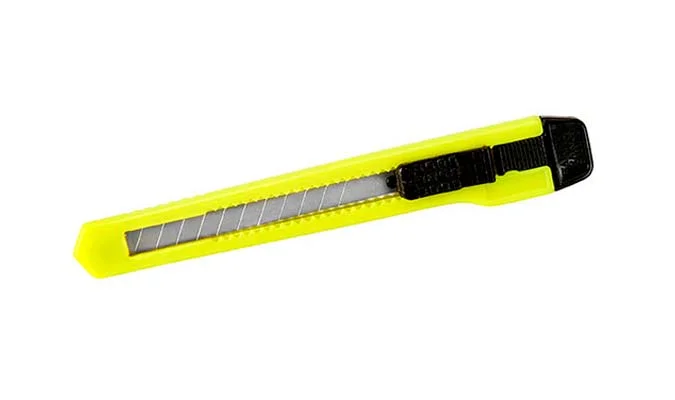K130 9MM SNAP OFF KNIFE